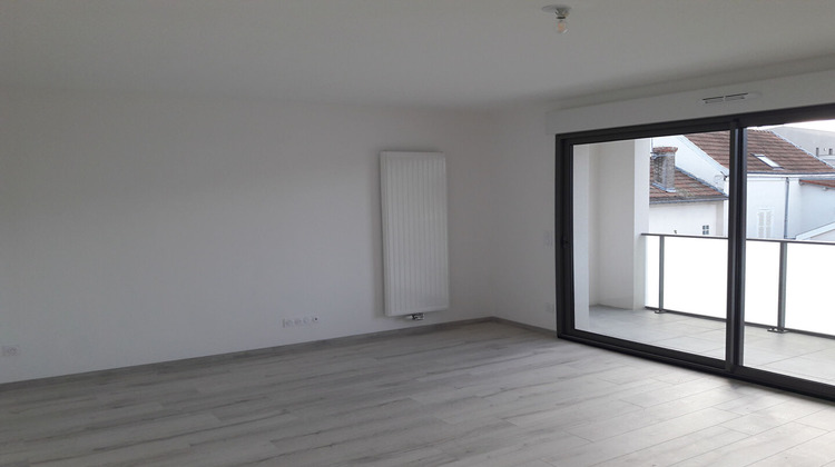 Ma-Cabane - Location Appartement CORMONTREUIL, 65 m²