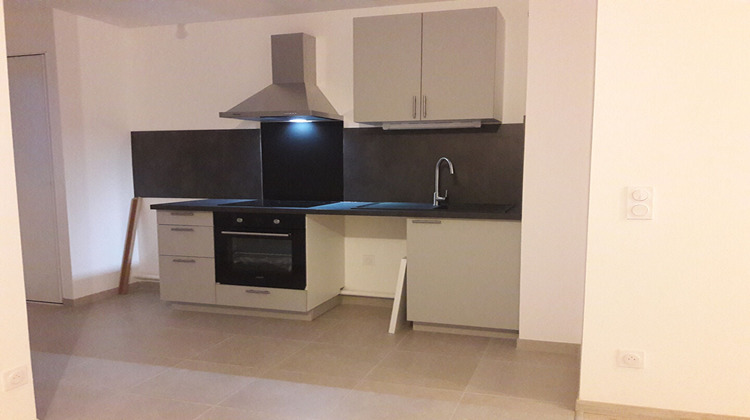 Ma-Cabane - Location Appartement CORMONTREUIL, 65 m²