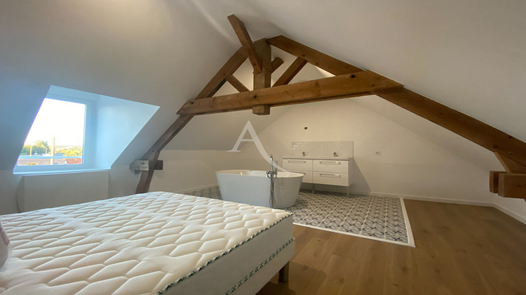 Ma-Cabane - Location Appartement CORNE, 72 m²