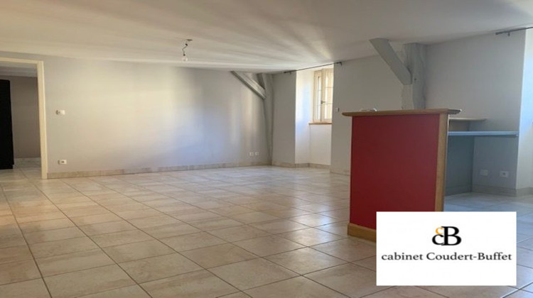 Ma-Cabane - Location Appartement Cosne-Cours-sur-Loire, 54 m²