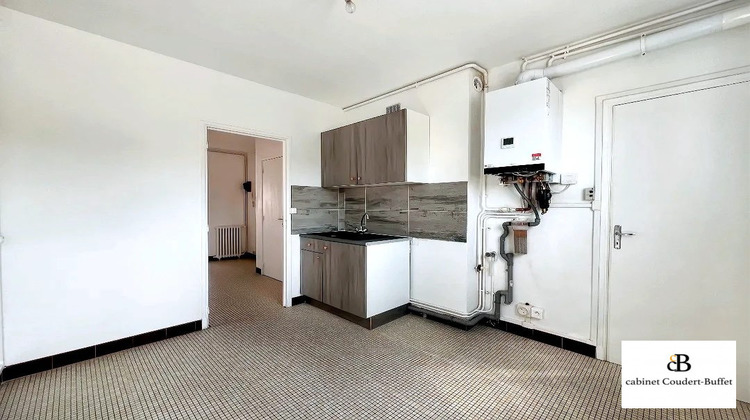 Ma-Cabane - Location Appartement Cosne-Cours-sur-Loire, 64 m²