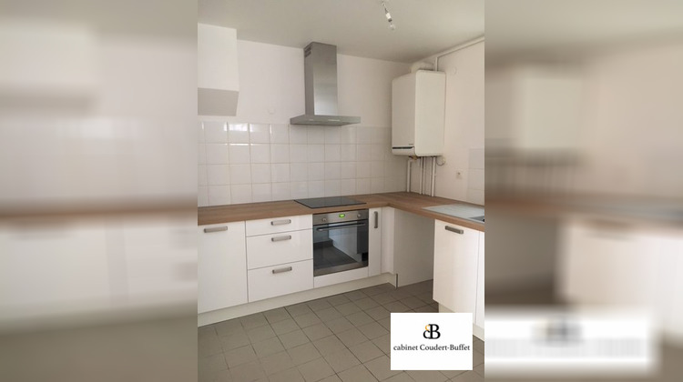 Ma-Cabane - Location Appartement Cosne-Cours-sur-Loire, 68 m²