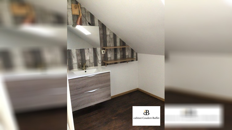 Ma-Cabane - Location Appartement Cosne-Cours-sur-Loire, 68 m²