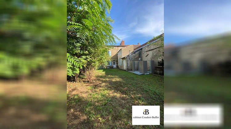 Ma-Cabane - Location Appartement Cosne-Cours-sur-Loire, 73 m²