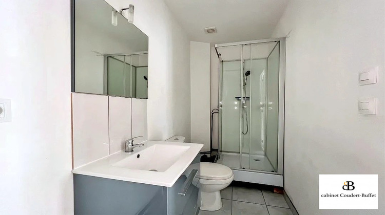 Ma-Cabane - Location Appartement Cosne-Cours-sur-Loire, 34 m²