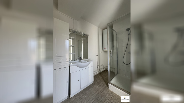 Ma-Cabane - Location Appartement Cosne-Cours-sur-Loire, 34 m²