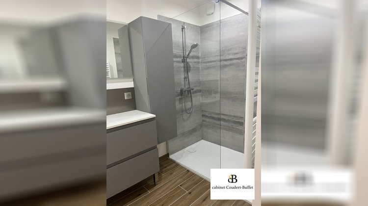 Ma-Cabane - Location Appartement Cosne-Cours-sur-Loire, 39 m²
