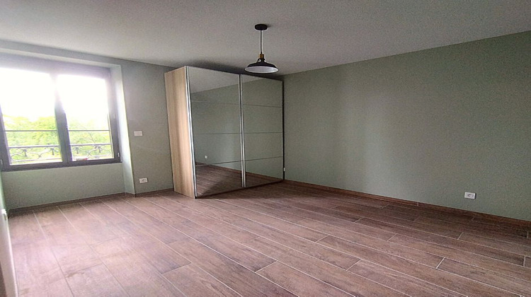 Ma-Cabane - Location Appartement COUBLEVIE, 135 m²