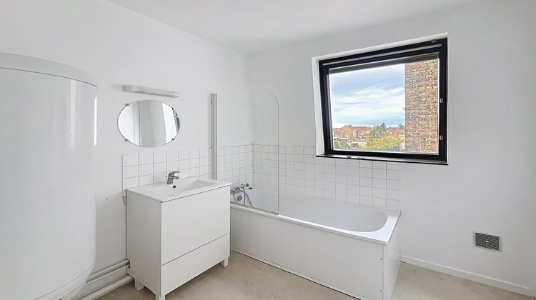 Ma-Cabane - Location Appartement Coudekerque-Branche, 78 m²