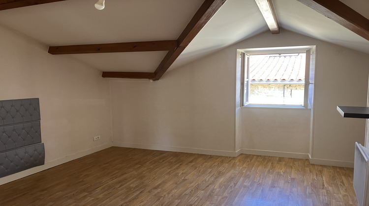 Ma-Cabane - Location Appartement Coulon, 61 m²