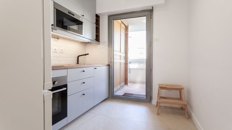 Ma-Cabane - Location Appartement Courbevoie, 71 m²