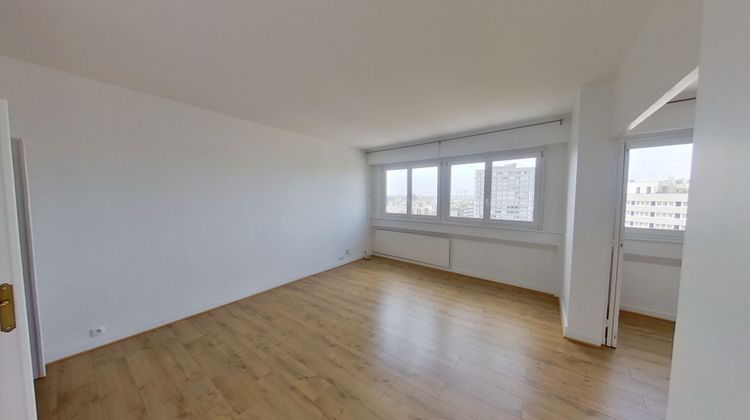 Ma-Cabane - Location Appartement COURBEVOIE, 108 m²