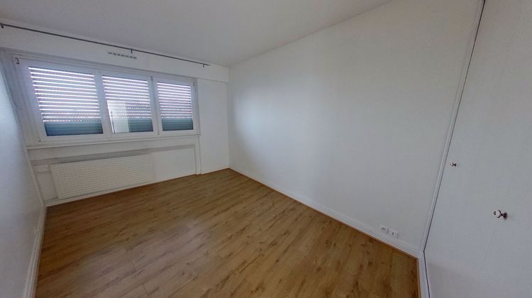 Ma-Cabane - Location Appartement COURBEVOIE, 108 m²