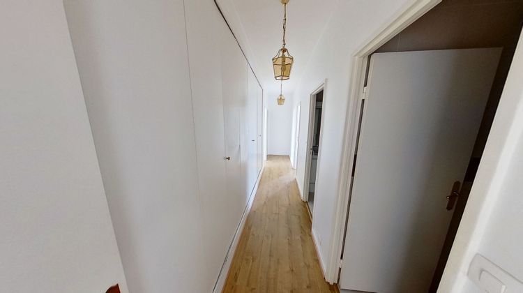 Ma-Cabane - Location Appartement COURBEVOIE, 108 m²