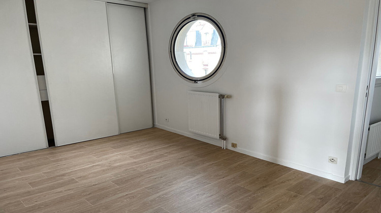 Ma-Cabane - Location Appartement COURBEVOIE, 112 m²