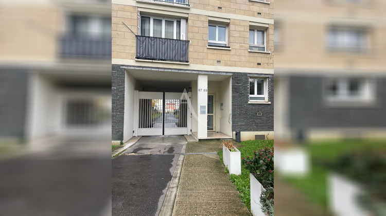 Ma-Cabane - Location Appartement COURBEVOIE, 49 m²