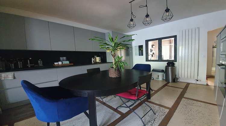 Ma-Cabane - Location Appartement COURBEVOIE, 74 m²