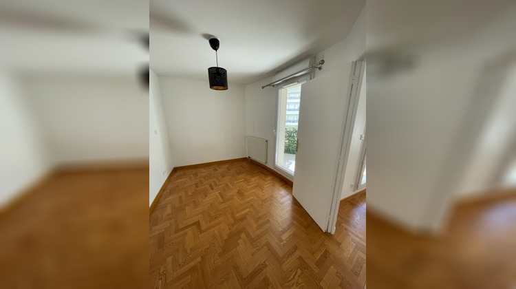 Ma-Cabane - Location Appartement COURBEVOIE, 95 m²