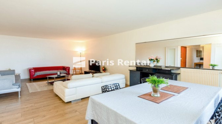 Ma-Cabane - Location Appartement COURBEVOIE, 79 m²