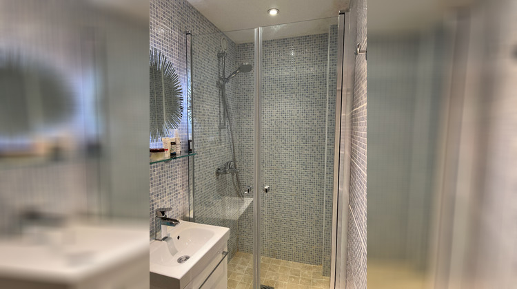 Ma-Cabane - Location Appartement COURBEVOIE, 108 m²