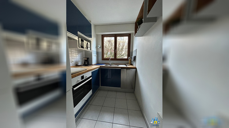 Ma-Cabane - Location Appartement Courbevoie, 45 m²