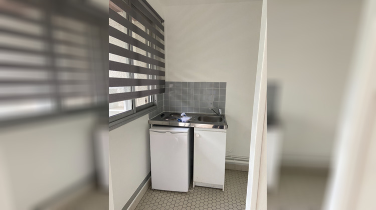 Ma-Cabane - Location Appartement COURBEVOIE, 26 m²