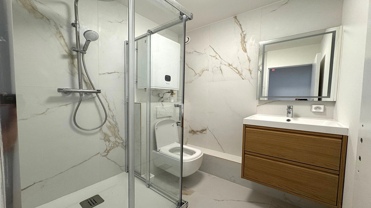 Ma-Cabane - Location Appartement COURBEVOIE, 17 m²