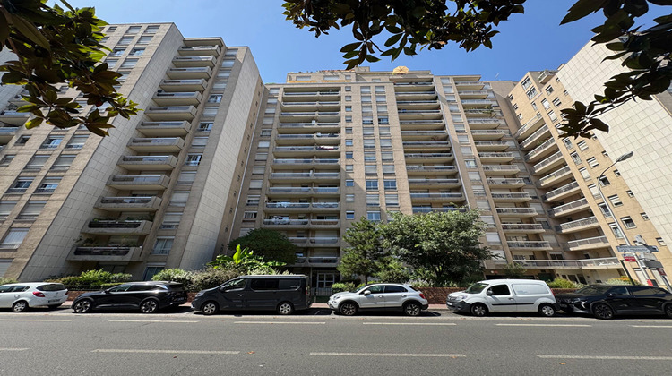 Ma-Cabane - Location Appartement COURBEVOIE, 17 m²