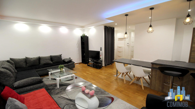 Ma-Cabane - Location Appartement Courbevoie, 61 m²