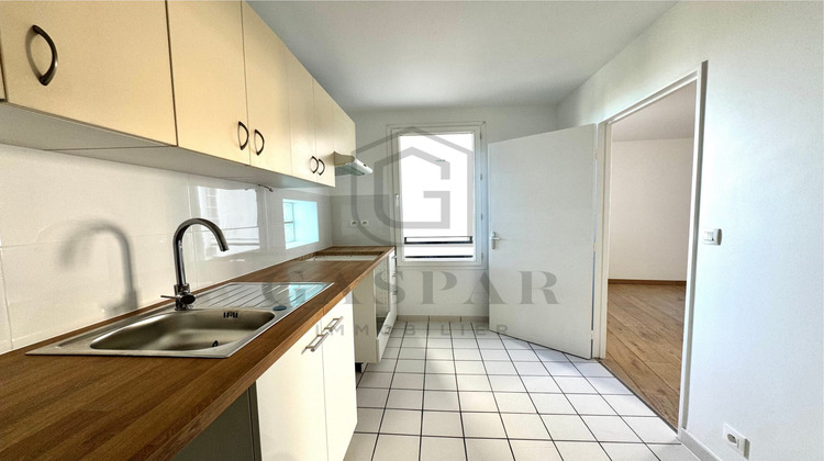 Ma-Cabane - Location Appartement Courbevoie, 63 m²