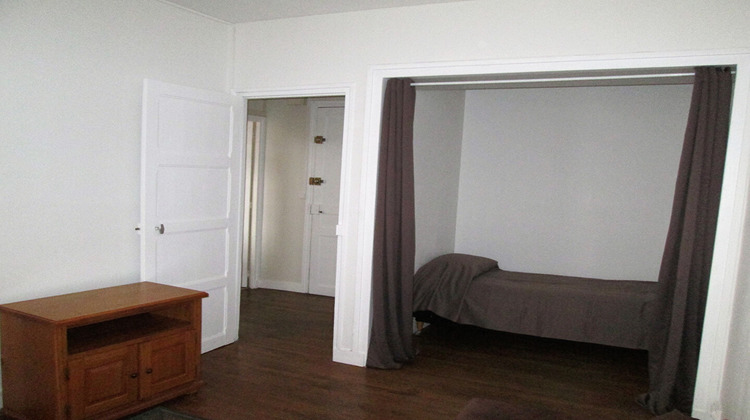 Ma-Cabane - Location Appartement COURBEVOIE, 27 m²