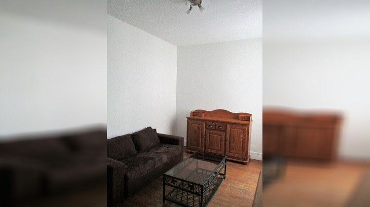 Ma-Cabane - Location Appartement COURBEVOIE, 27 m²