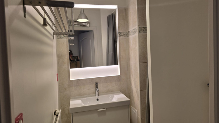 Ma-Cabane - Location Appartement COURBEVOIE, 103 m²