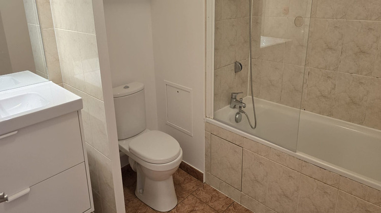 Ma-Cabane - Location Appartement COURBEVOIE, 103 m²