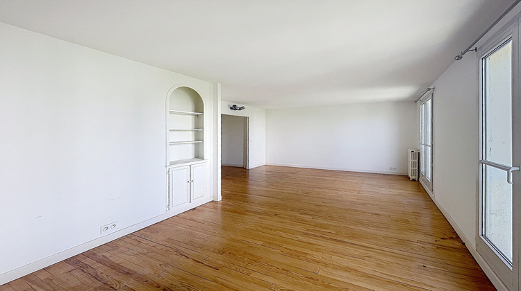 Ma-Cabane - Location Appartement COURBEVOIE, 66 m²