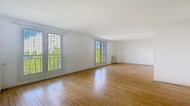 Ma-Cabane - Location Appartement COURBEVOIE, 66 m²