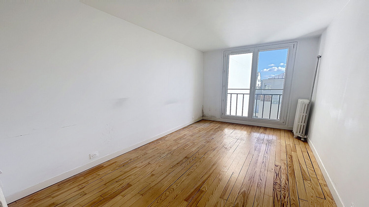 Ma-Cabane - Location Appartement COURBEVOIE, 66 m²