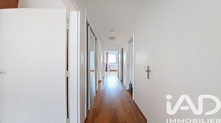 Ma-Cabane - Location Appartement Courbevoie, 83 m²