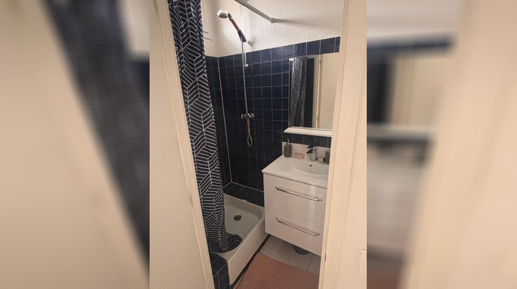 Ma-Cabane - Location Appartement COURBEVOIE, 14 m²