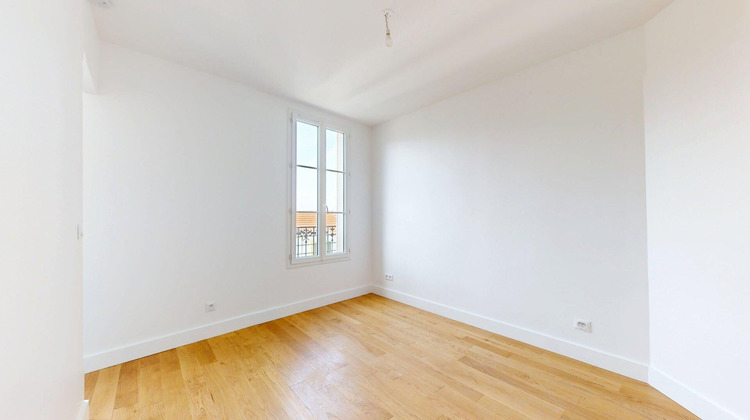 Ma-Cabane - Location Appartement COURBEVOIE, 17 m²