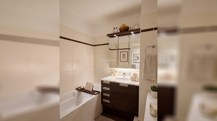 Ma-Cabane - Location Appartement Courbevoie, 70 m²