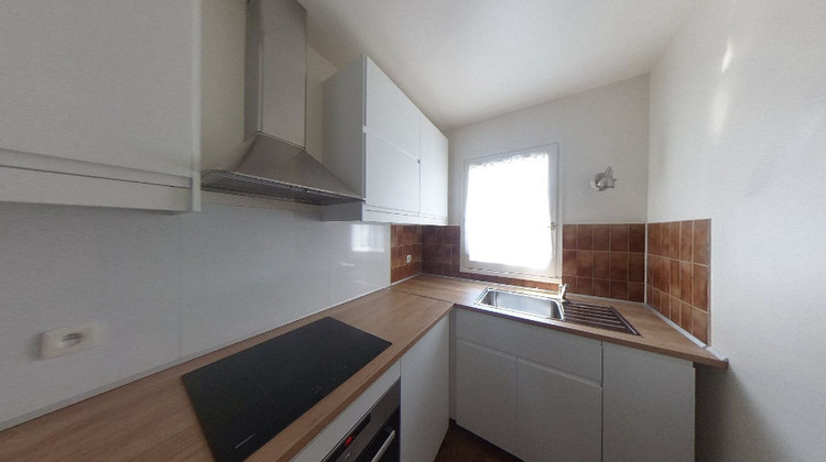 Ma-Cabane - Location Appartement COURBEVOIE, 53 m²