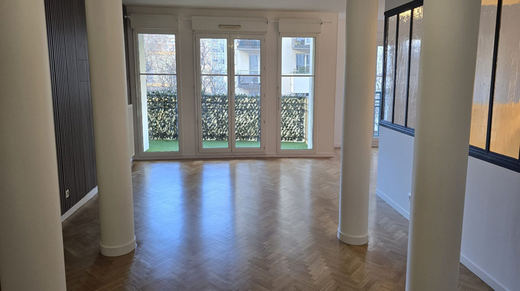 Ma-Cabane - Location Appartement COURBEVOIE, 103 m²
