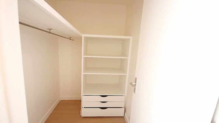 Ma-Cabane - Location Appartement COURBEVOIE, 49 m²
