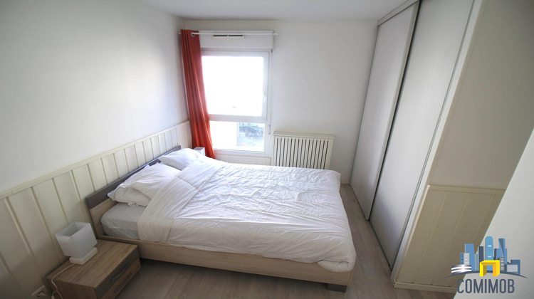Ma-Cabane - Location Appartement Courbevoie, 40 m²
