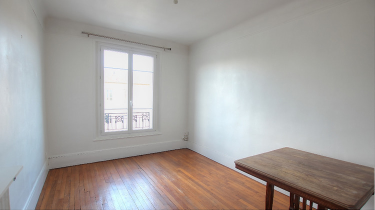 Ma-Cabane - Location Appartement COURBEVOIE, 25 m²