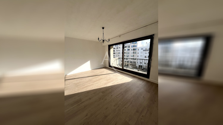Ma-Cabane - Location Appartement COURBEVOIE, 32 m²