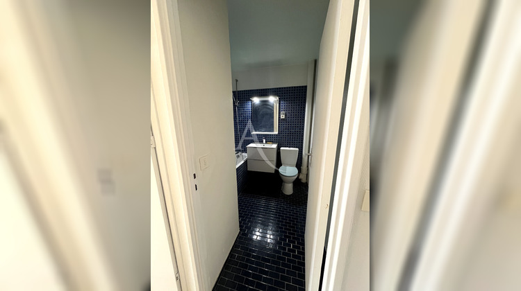 Ma-Cabane - Location Appartement COURBEVOIE, 32 m²
