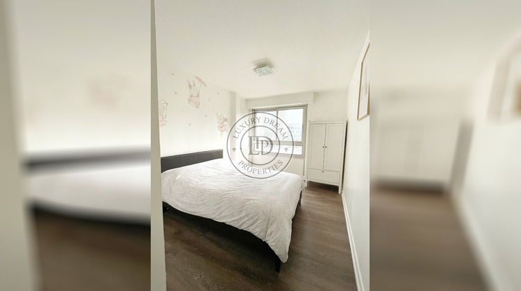 Ma-Cabane - Location Appartement COURBEVOIE, 81 m²