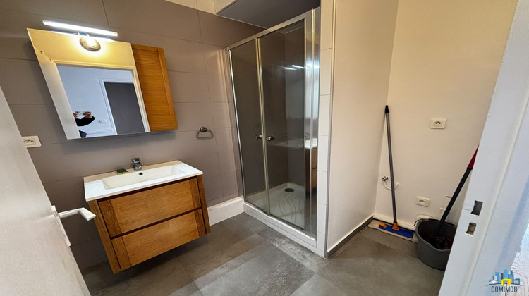 Ma-Cabane - Location Appartement Courbevoie, 46 m²
